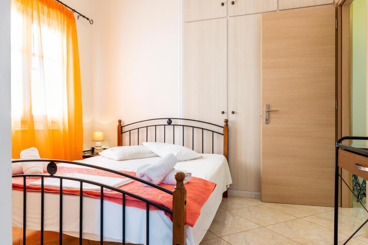 Town House For 6-16 With Ac Villa Páros Buitenkant foto