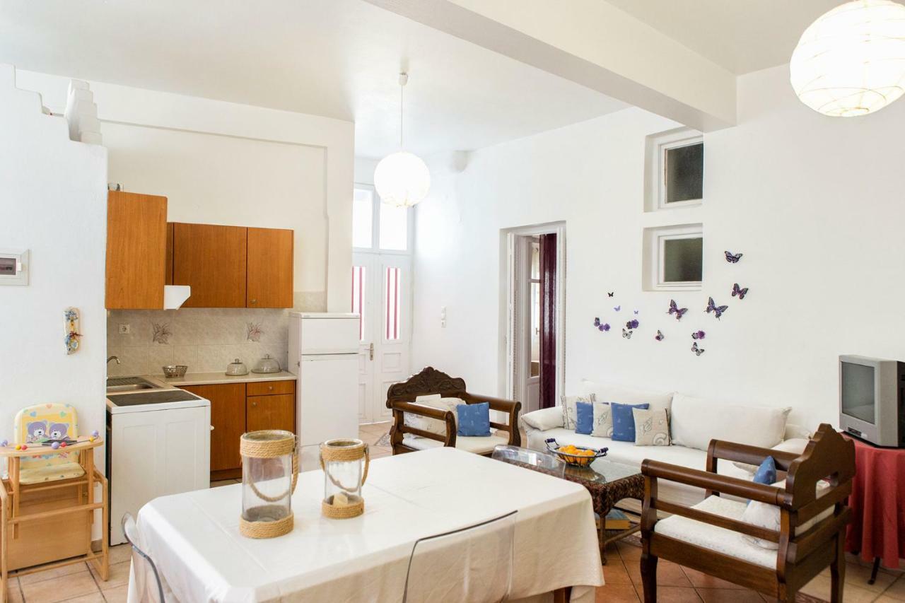 Town House For 6-16 With Ac Villa Páros Buitenkant foto