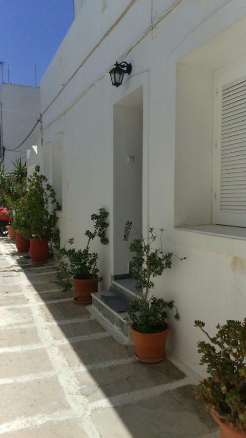 Town House For 6-16 With Ac Villa Páros Buitenkant foto
