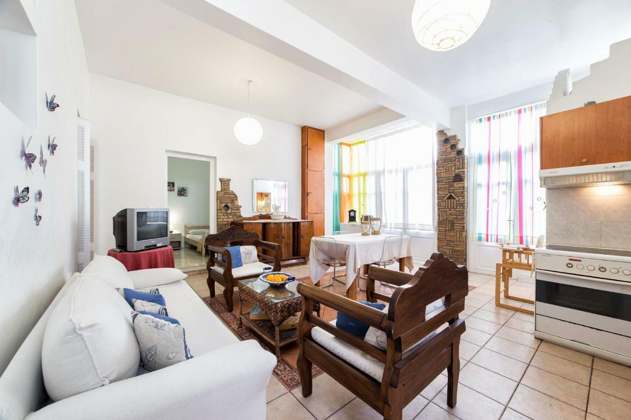 Town House For 6-16 With Ac Villa Páros Buitenkant foto