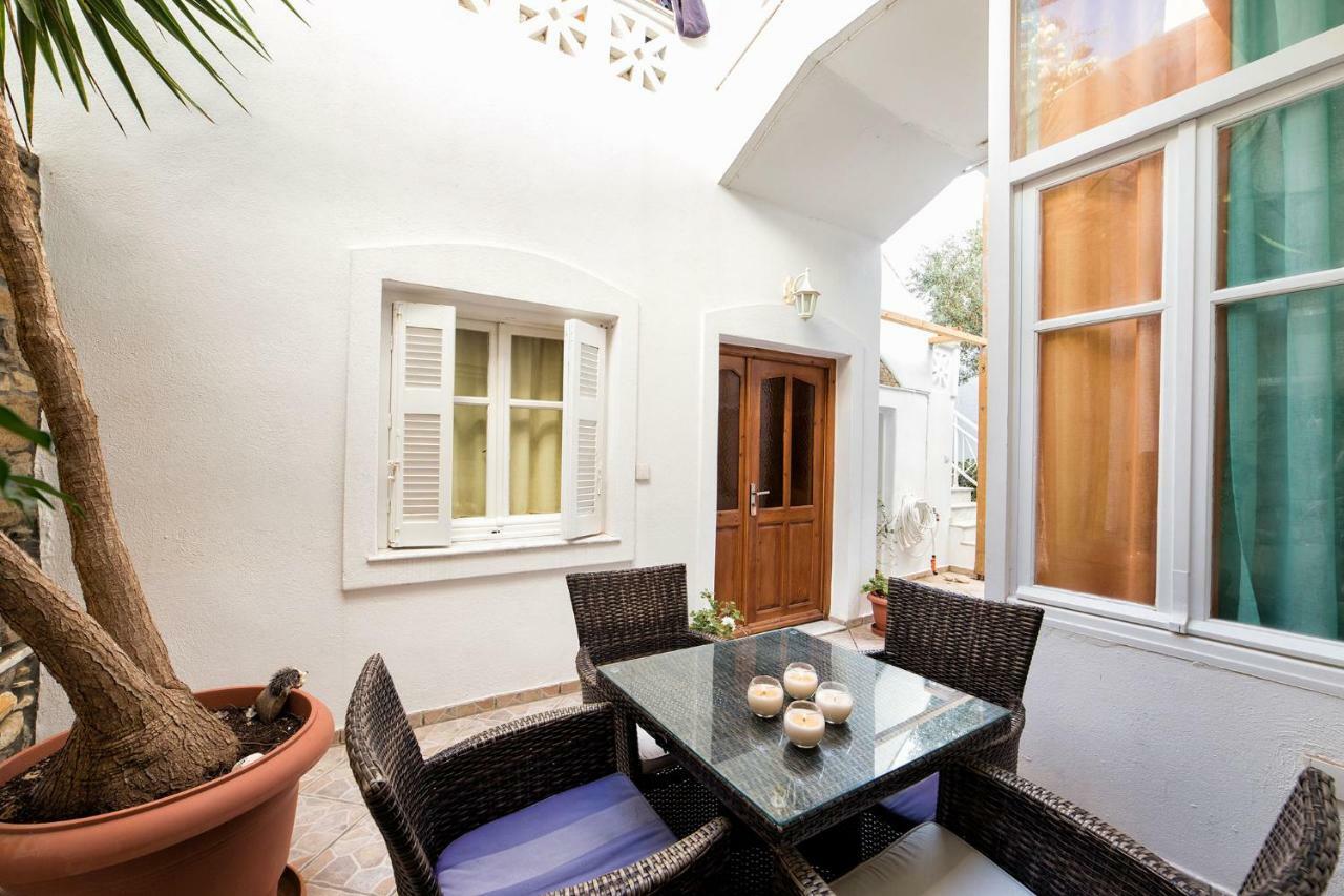 Town House For 6-16 With Ac Villa Páros Buitenkant foto